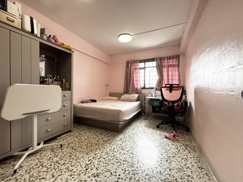 133 Bedok North Avenue 3, 133 Bedok North Avenue 3, 3 Bedrooms, 990 sqft, HDB Flat For Sale, by Royston Choy, 500114685 - Bedroom - PropertyGuru.com.sg