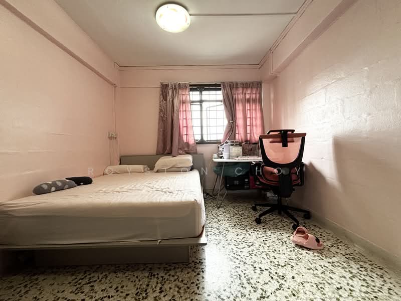 133 Bedok North Avenue 3, 133 Bedok North Avenue 3, 3 Bedrooms, 990 sqft, HDB Flat For Sale, by Royston Choy, 500114685 - Bedroom - PropertyGuru.com.sg