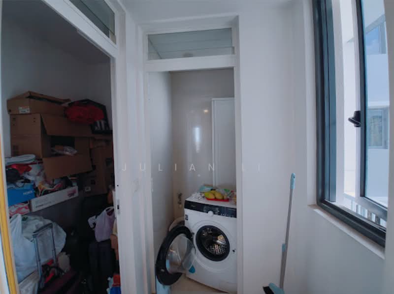 Lakeville, 1 Jurong Lake Link, 3 Bedrooms, 1,119 sqft, Condominium For Rent, by Julian Li, 500114698 - PropertyGuru.com.sg