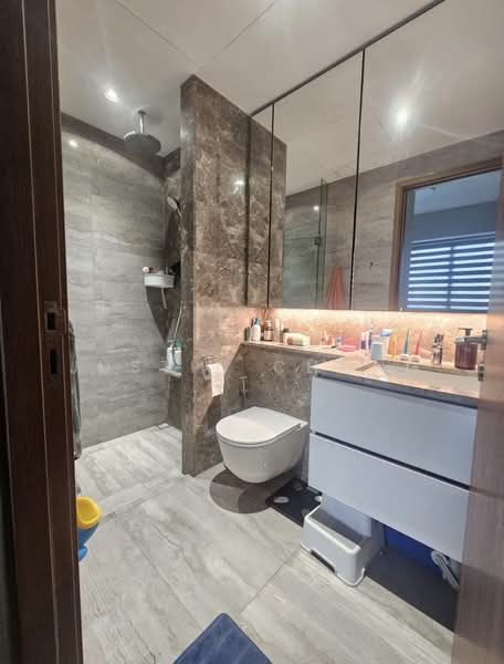 Fourth Avenue Residences, 2 Fourth Avenue, 2 Bedrooms, 689 sqft, Condominium For Rent, by Justin Chong, 500114721 - Bathroom - PropertyGuru.com.sg