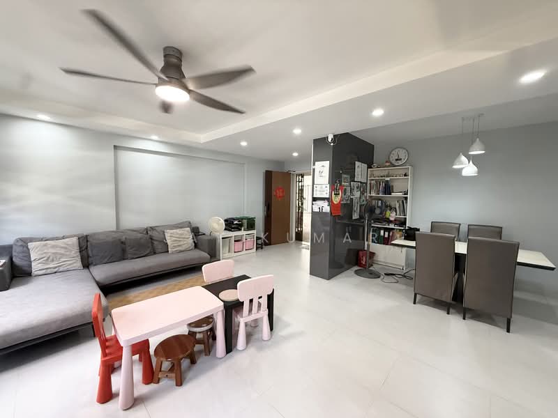 216D Compassvale Drive, 216D Compassvale Drive, 3 Bedrooms, 1,206 sqft, HDB Flat For Sale, by Jay Kumar, 500114741 - Living Room - PropertyGuru.com.sg
