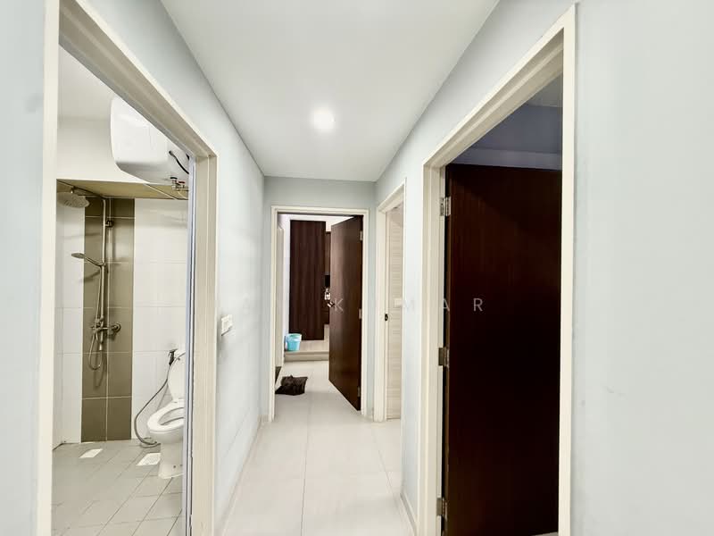 216D Compassvale Drive, 216D Compassvale Drive, 3 Bedrooms, 1,206 sqft, HDB Flat For Sale, by Jay Kumar, 500114741 - Bathroom - PropertyGuru.com.sg