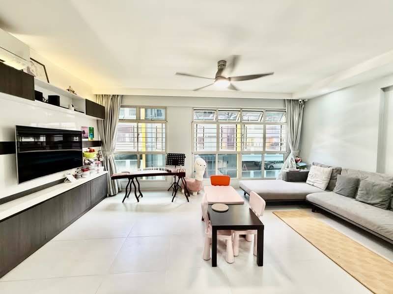 216D Compassvale Drive, 216D Compassvale Drive, 3 Bedrooms, 1,206 sqft, HDB Flat For Sale, by Jay Kumar, 500114741 - Living Room - PropertyGuru.com.sg