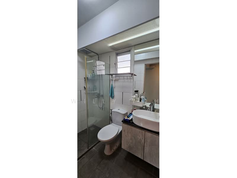 20 Teban Gardens Road, 20 Teban Gardens Road, 3 Bedrooms, 990 sqft, HDB Flat For Sale, by Willy Toh, 500114750 - Bathroom - PropertyGuru.com.sg