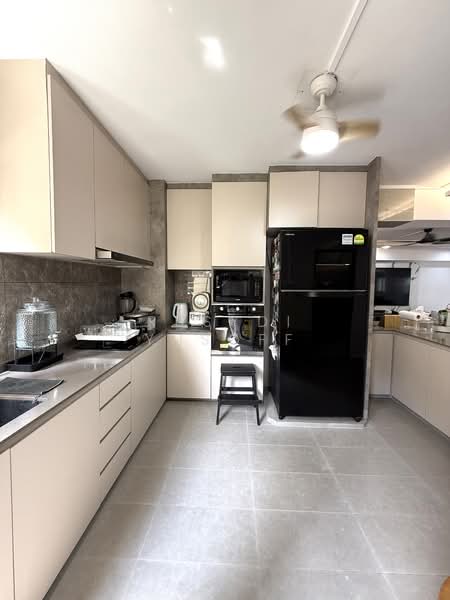 359 Woodlands Avenue 5, 359 Woodlands Avenue 5, 3 Bedrooms, 1,506 sqft, HDB Flat For Sale, by Rusydi Yusoff, 500114758 - Kitchen - PropertyGuru.com.sg