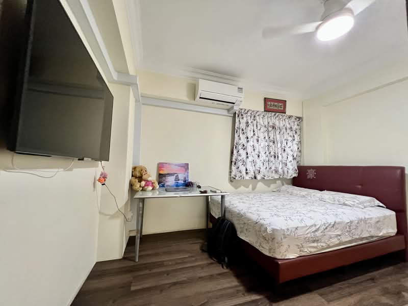 159 Jalan Teck Whye, 159 Jalan Teck Whye, 3 Bedrooms, 1,076 sqft, HDB Flat For Rent, by Louis Ang 洪家豪, 500114761 - Bedroom - PropertyGuru.com.sg