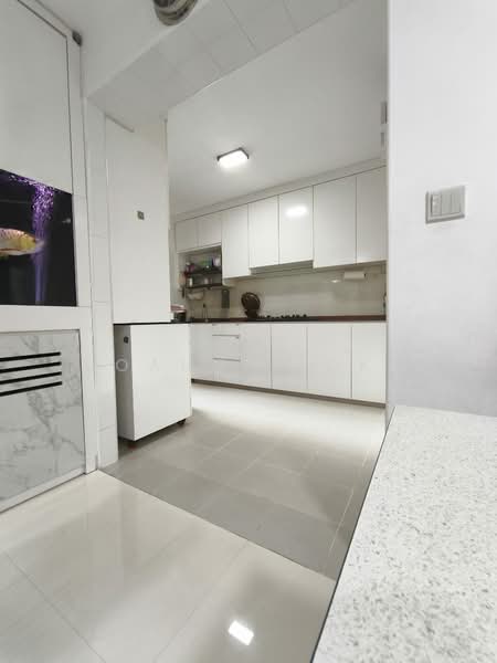 312A Clementi Avenue 4, 312A Clementi Avenue 4, 4 Bedrooms, 1,216 sqft, HDB Flat For Sale, by Joanne Loke, 500114762 - Kitchen - PropertyGuru.com.sg