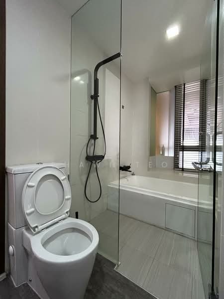 Ascentia Sky, 1 Alexandra View, 4 Bedrooms, 1,841 sqft, Apartment For Sale, by Shawn Teo, 500114764 - Bathroom - PropertyGuru.com.sg