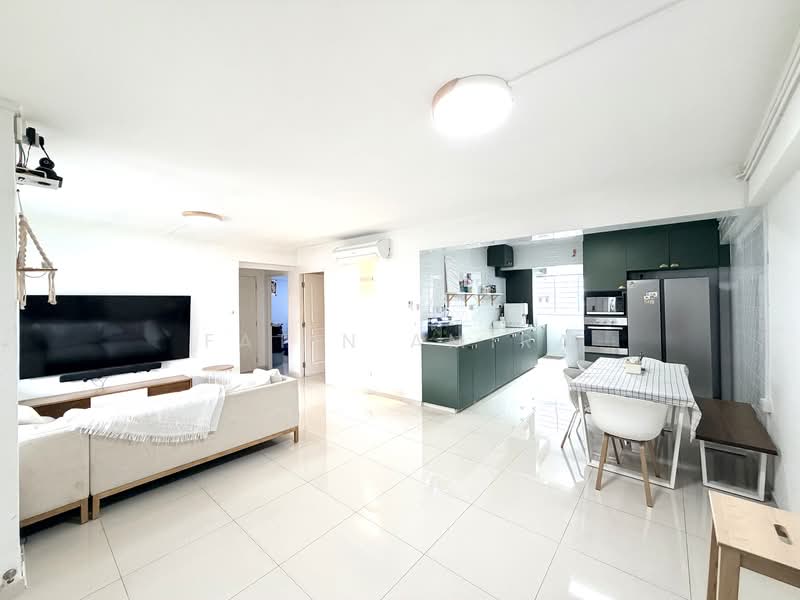 370 Tampines Street 34, 370 Tampines Street 34, 3 Bedrooms, 1,076 sqft, HDB Flat For Sale, by Fatin Amira, 500114767 - Living Room - PropertyGuru.com.sg