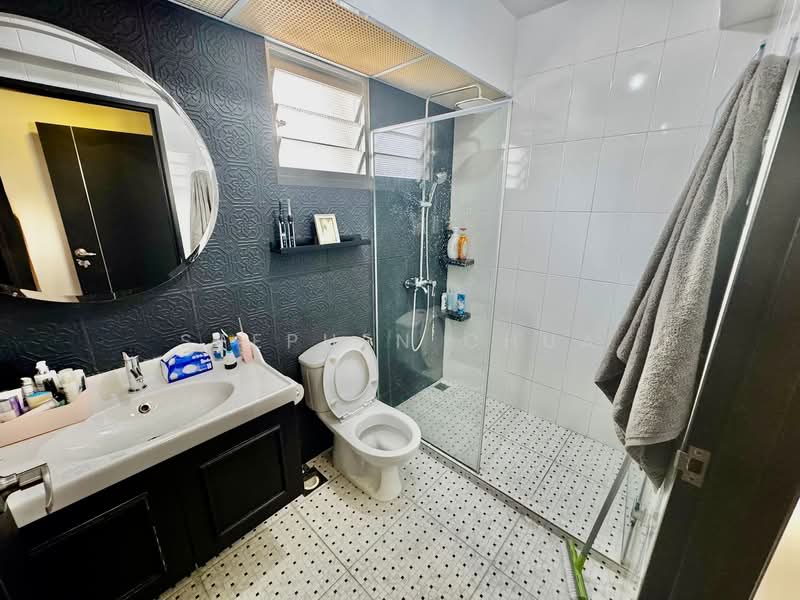 490D Choa Chu Kang Avenue 5, 490D Choa Chu Kang Avenue 5, 3 Bedrooms, 1,216 sqft, HDB Flat For Sale, by Stephen Chua, 500114769 - Bathroom - PropertyGuru.com.sg