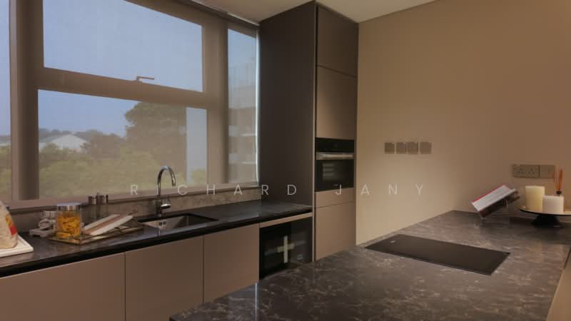 The Giverny Residences, 6 Robin Drive, 4 Bedrooms, 2,756 sqft, Condominium For Sale, by Richard Jany, 500114784 - Kitchen - PropertyGuru.com.sg
