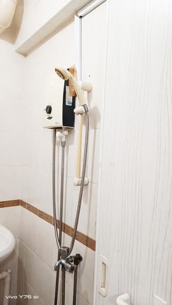 228 Bukit Batok Central, 228 Bukit Batok Central, Room Rental, 100 sqft, HDB Flat For Rent, by Ina Sultan, 500114791 - Bathroom - PropertyGuru.com.sg