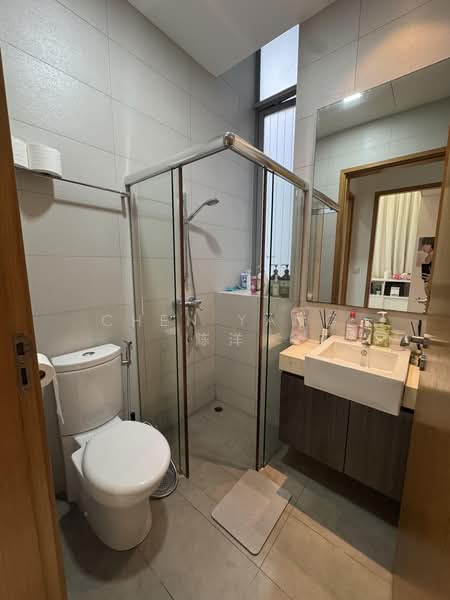 D' Chateau @ Shelford, 25 Shelford Road, 3 Bedrooms, 1,367 sqft, Condominium For Sale, by Chen Yang 陈洋, 500114809 - Bathroom - PropertyGuru.com.sg