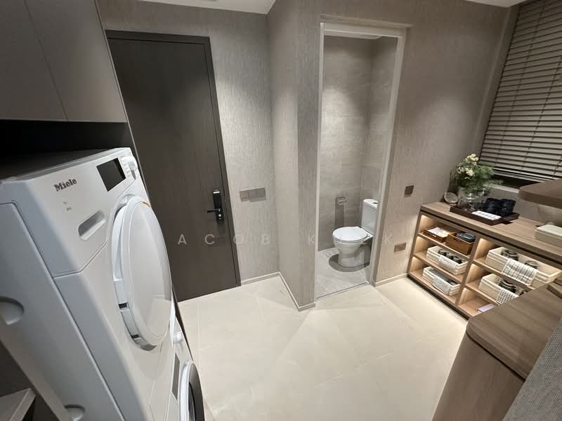 Aurea, 802 Beach Road, 4 Bedrooms, 1,798 sqft, Condominium For Sale, by Jacob Kuek, 500114815 - Bathroom - PropertyGuru.com.sg