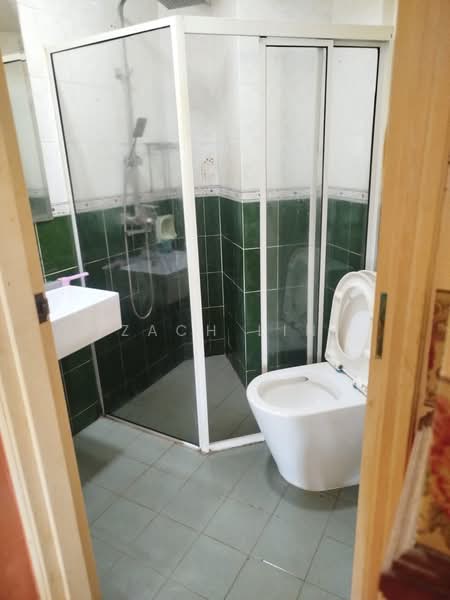 Melville Park, 20 Simei Street 1, 3 Bedrooms, 1,335 sqft, Apartment For Sale, by Zach Lin, 500114821 - Bathroom - PropertyGuru.com.sg