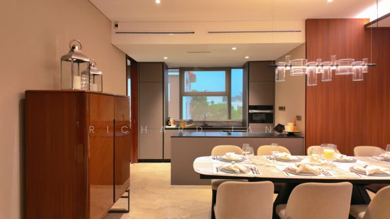 The Giverny Residences, 6 Robin Drive, 3 Bedrooms, 1,873 sqft, Condominium For Sale, by Richard Jany, 500114822 - Kitchen - PropertyGuru.com.sg