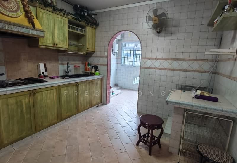 891 Tampines Avenue 8, 891 Tampines Avenue 8, 3 Bedrooms, 1,087 sqft, HDB Flat For Sale, by Freddy Ong, 500114823 - Kitchen - PropertyGuru.com.sg