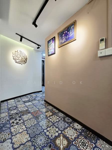 493A Tampines Avenue 9, 493A Tampines Avenue 9, 3 Bedrooms, 1,378 sqft, HDB Flat For Sale, by Taufid OK, 500114842 - Corridor - PropertyGuru.com.sg