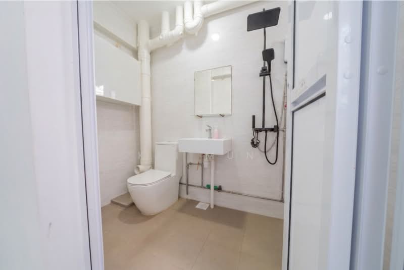 271 Bishan Street 24, 271 Bishan Street 24, Ang Mo Kio / Bishan / Thomson, 3 Bedrooms, 1,119 sqft, HDB Flat For Sale, by Kai Mun, 500114863 - Bathroom - PropertyGuru.com.sg