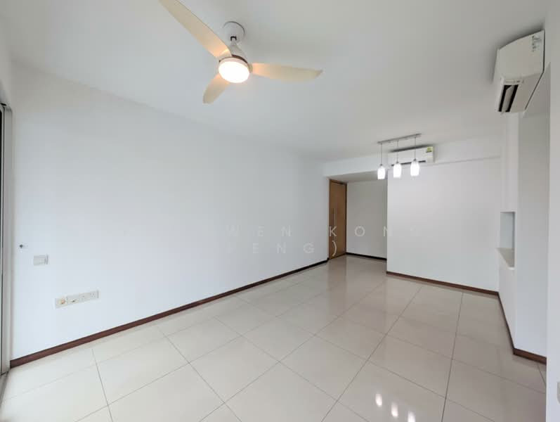Waterview, 81 Tampines Avenue 1, 3 Bedrooms, 1,141 sqft, Condominium For Sale, by Fengwen Kong (Feng), 500114874 - Living Room - PropertyGuru.com.sg
