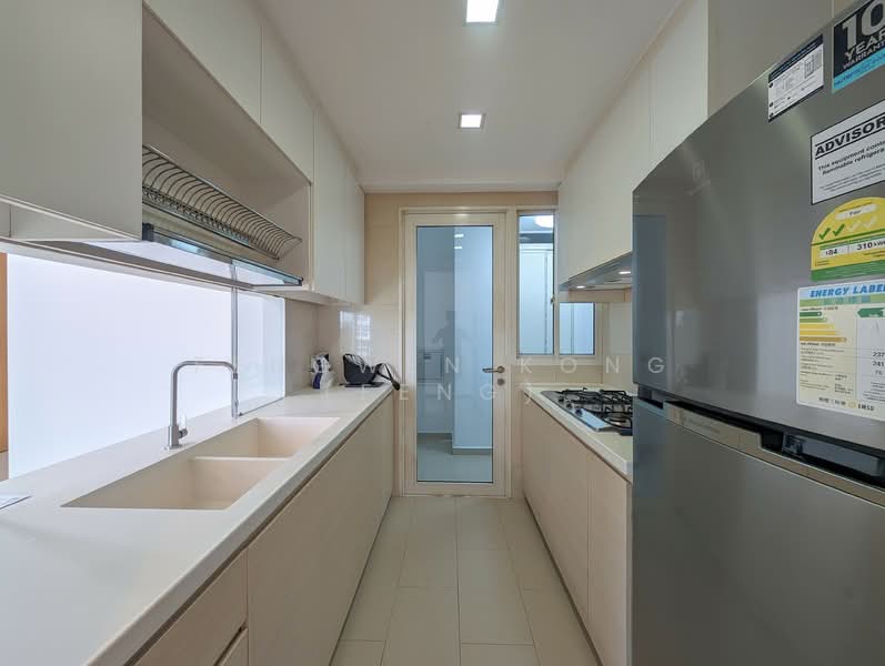 Waterview, 81 Tampines Avenue 1, 3 Bedrooms, 1,141 sqft, Condominium For Sale, by Fengwen Kong (Feng), 500114874 - Kitchen - PropertyGuru.com.sg