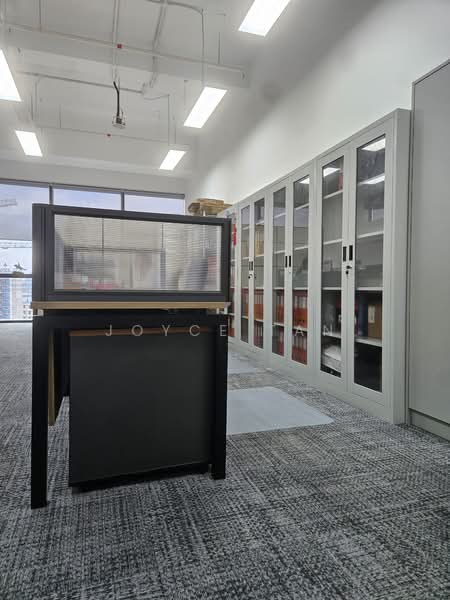 Woods Square, 12 Woodlands Square, 657 sqft, Office For Sale, by Joyce Tan, 500114875 - Staff Work Stations - CommercialGuru.com.sg