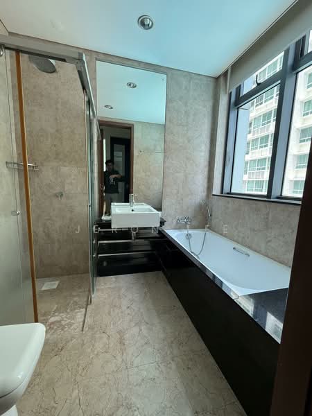 Mill Point, 3 Zion Close, 4 Bedrooms, 3,326 sqft, Apartment For Rent, by Jeron Lee, 500114877 - Bathroom - PropertyGuru.com.sg