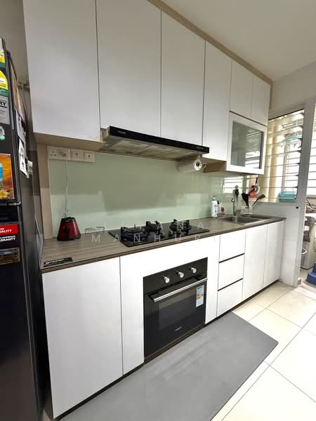 451B Bukit Batok West Avenue 6, 451B Bukit Batok West Avenue 6, 3 Bedrooms, 1,001 sqft, HDB Flat For Sale, by Liyana Manhuri, 500114881 - PropertyGuru.com.sg