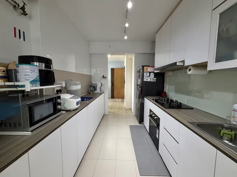 451B Bukit Batok West Avenue 6, 451B Bukit Batok West Avenue 6, 3 Bedrooms, 1,001 sqft, HDB Flat For Sale, by Liyana Manhuri, 500114881 - Kitchen - PropertyGuru.com.sg
