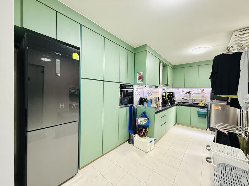 223 Pasir Ris Street 21, 223 Pasir Ris Street 21, 4 Bedrooms, 1,592 sqft, HDB Flat For Sale, by Hanson Chan, 500114883 - Kitchen - PropertyGuru.com.sg