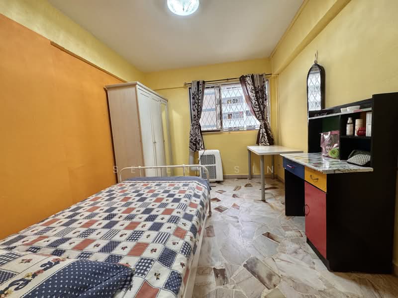 136 Bukit Batok West Avenue 6, 136 Bukit Batok West Avenue 6, 2 Bedrooms, 883 sqft, HDB Flat For Rent, by Serene Sin, 500114893 - Bedroom - PropertyGuru.com.sg