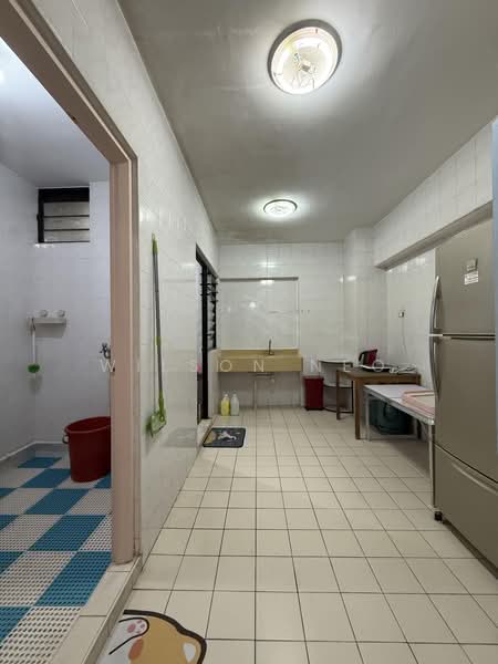 296D Choa Chu Kang Avenue 2, 296D Choa Chu Kang Avenue 2, 3 Bedrooms, 1,313 sqft, HDB Flat For Rent, by Wilson Neo, 500114903 - Kitchen - PropertyGuru.com.sg