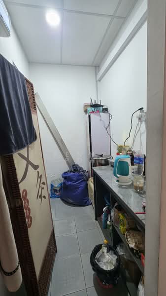 828 Tampines st 81, Tampines st 81, 400 sqft, Shop / Shophouse For Rent, by Kenny Poh, 500114905 - Kitchen - CommercialGuru.com.sg