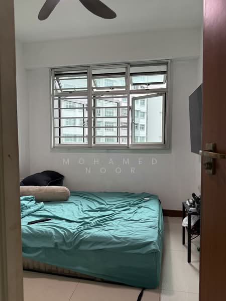 672B Edgefield Plains, 672B Edgefield Plains, 2 Bedrooms, 701 sqft, HDB Flat For Sale, by Mohamed Noor, 500114914 - Bedroom - PropertyGuru.com.sg