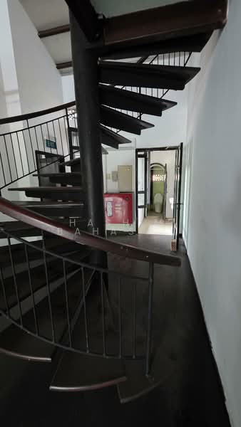 Kandahar St Kg Glam, Kandahar Street, Beach Road / Bugis / Rochor, 1,501 sqft, Office For Rent, by Hashim Bahashwan, 500114917 - CommercialGuru.com.sg