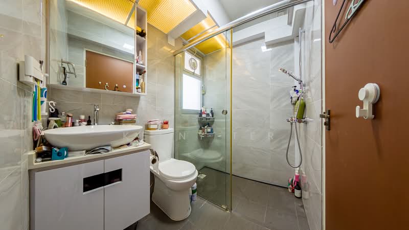 105A Depot Road, 105A Depot Road, 3 Bedrooms, 990 sqft, HDB Flat For Sale, by Kenny Ter, 500114919 - Bathroom - PropertyGuru.com.sg