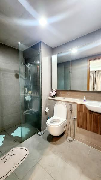 Waterbank at Dakota, 84 Dakota Crescent, 1 Bedroom, 581 sqft, Condominium For Sale, by Thomas Lim, 500114931 - Bathroom - PropertyGuru.com.sg