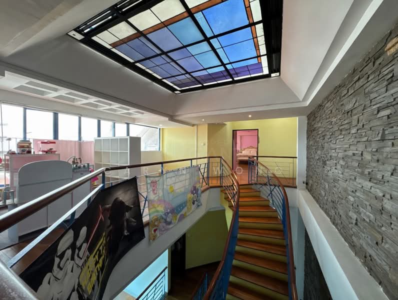 ❤️GIANT⚡️Freehold 3-Storey Semi-D in East Coast Hill w 8 Bedrooms!, Sennett Lane/ Evergreen Avenue/ Upper East Coast Road, 8 Bedrooms, 6,500 sqft, Semi-Detached House For Sale, by Caryn Wong, 500114932 - Interior - PropertyGuru.com.sg