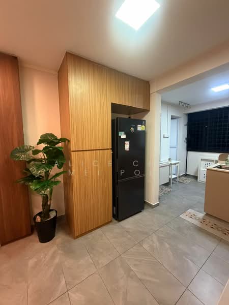 122 Yuan Ching Road, 122 Yuan Ching Road, Room Rental, 120 sqft, HDB Flat For Rent, by Alice Cho Mei Poh, 500114937 - Kitchen - PropertyGuru.com.sg