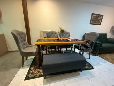 For Rent - 122 Yuan Ching Road