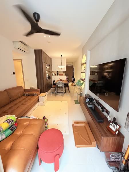Treasure at Tampines, 45 Tampines Lane, 3 Bedrooms, 915 sqft, Condominium For Sale, by Jonathan Tan, 500114938 - Living Room - PropertyGuru.com.sg