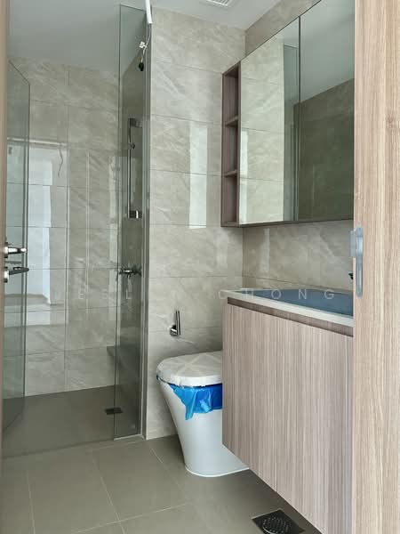 The Botany at Dairy Farm, 3 Dairy Farm Walk, 2 Bedrooms, 743 sqft, Condominium For Sale, by Jeslyn Chong, 500114963 - Bathroom - PropertyGuru.com.sg