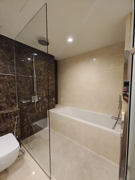 1KM to Raffles Girls Primary! District 11 Landed living with Amenities!, , 5 Bedrooms, 3,100 sqft, Cluster House For Sale, by Jake Yeo, 500114967 - Bathroom - PropertyGuru.com.sg