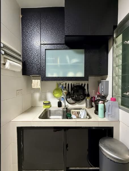 505A Yishun Street 51, 505A Yishun Street 51, 2 Bedrooms, 732 sqft, HDB Flat For Sale, by Rafeah Bt Rashid, 500114968 - Kitchen - PropertyGuru.com.sg