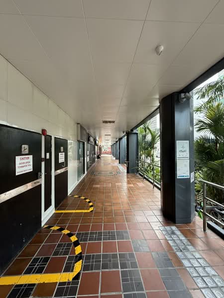 Furama City Centre, 60 Eu Tong Sen Street, 377 sqft, Mall Shop For Rent, by Jeff Tey, 500114971 - CommercialGuru.com.sg