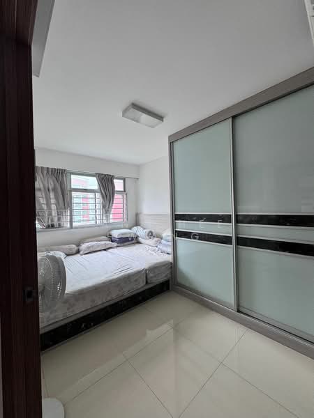 438C Bukit Batok West Avenue 8, 438C Bukit Batok West Avenue 8, 2 Bedrooms, 732 sqft, HDB Flat For Sale, by Tan Chee Hwang, 500114972 - Bedroom - PropertyGuru.com.sg