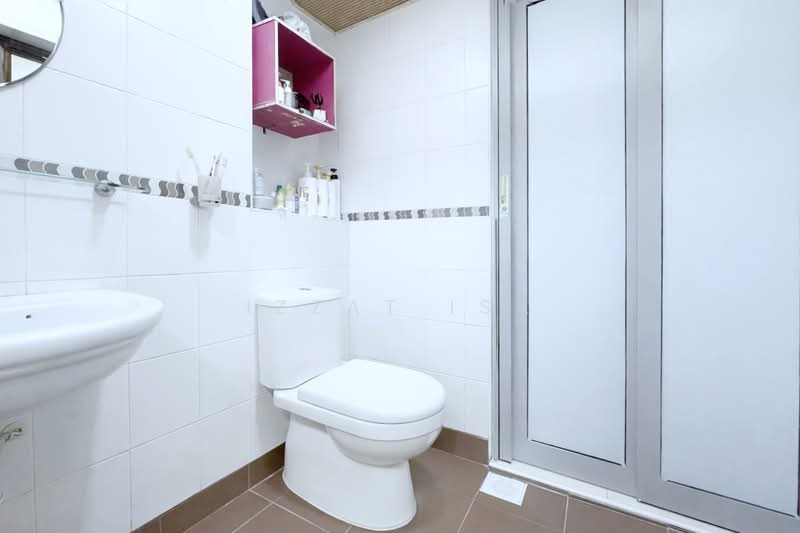372 Jurong East Street 32, 372 Jurong East Street 32, 1 Bedroom, 474 sqft, HDB Flat For Sale, by Izzat Isa, 500114975 - Bathroom - PropertyGuru.com.sg