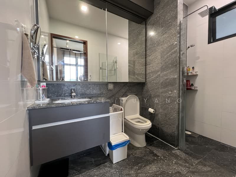 Eco Sanctuary, 63 Chestnut Avenue, 3 Bedrooms, 753 sqft, Condominium For Sale, by Darryl Ouyang, 500114985 - Bathroom - PropertyGuru.com.sg