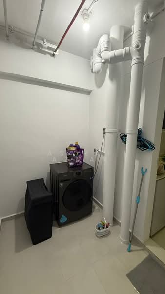 228B Compassvale Walk, 228B Compassvale Walk, 3 Bedrooms, 1,097 sqft, HDB Flat For Sale, by Asyraf Azman, 500114987 - Service Yard - PropertyGuru.com.sg