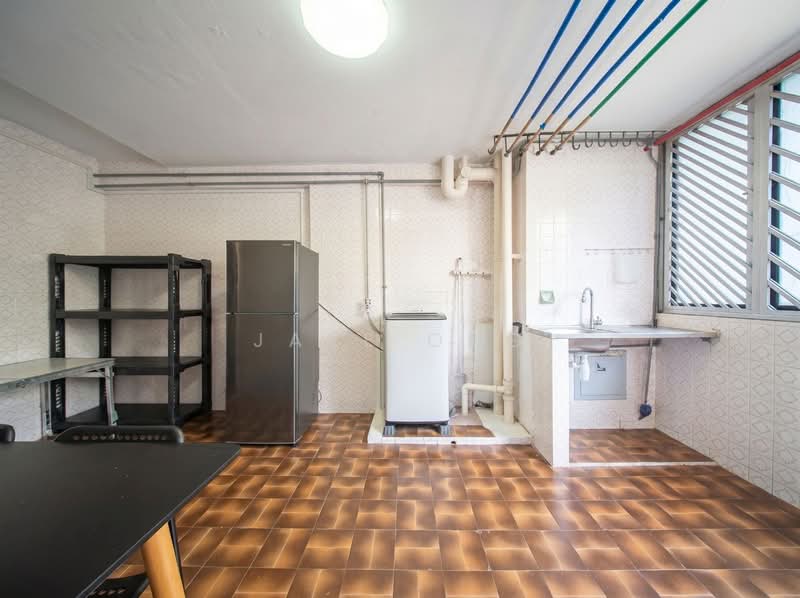 75 Bedok North Road, 75 Bedok North Road, 2 Bedrooms, 635 sqft, HDB Flat For Sale, by Jake Ong, 500114994 - Kitchen - PropertyGuru.com.sg